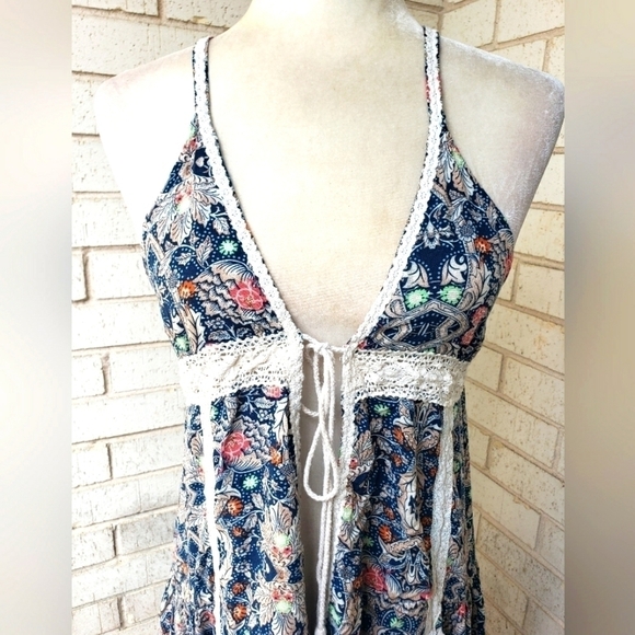 Umgee  cover-up - Picture 4 of 7